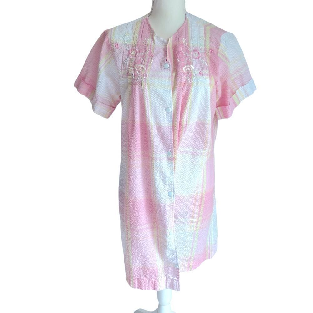Miss Elaine Seersucker Nightgown Snap Front Size Small